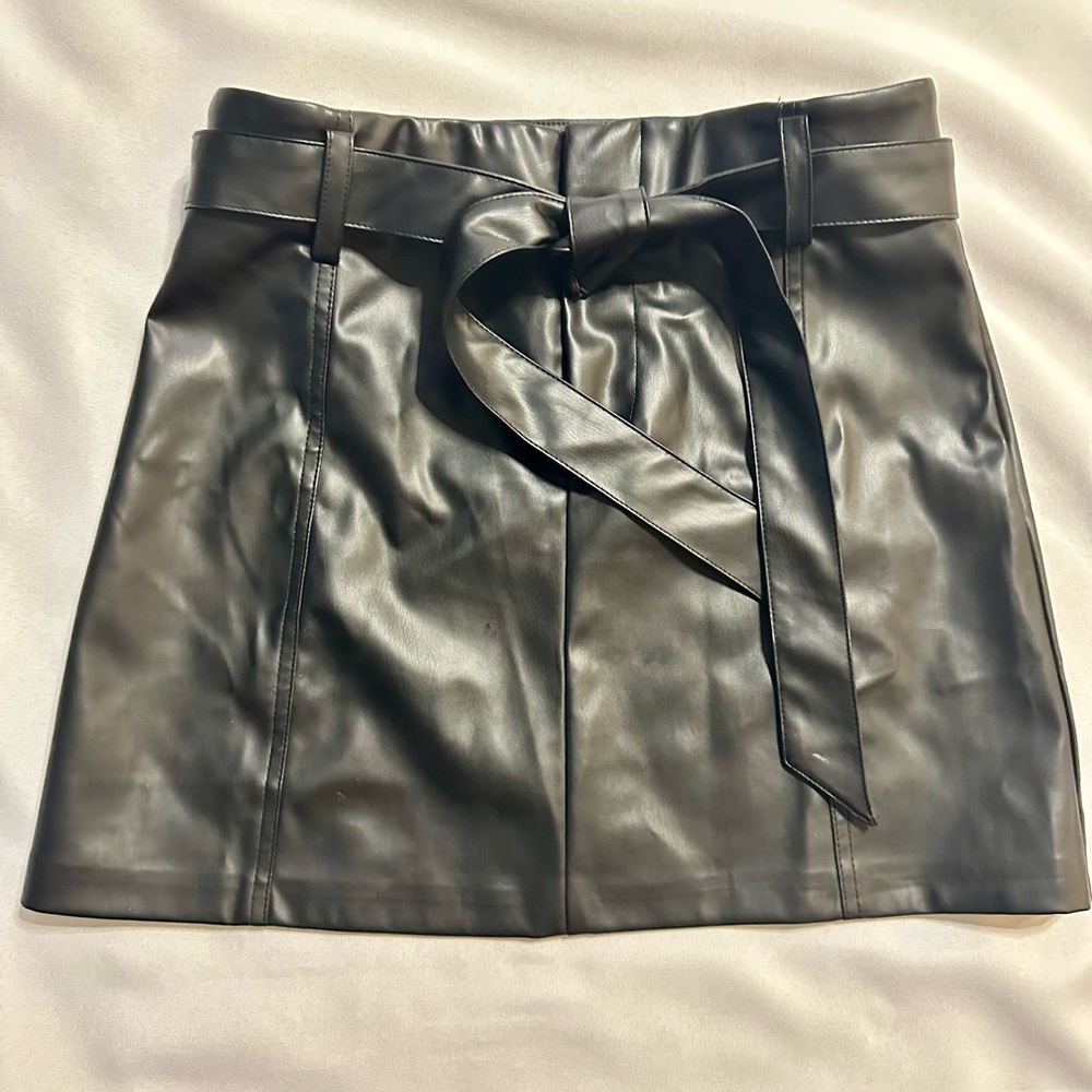 Chic Black Faux Leather Mini Skirt with Tie Belt